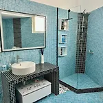 شقة Comfy Blue ساراندا