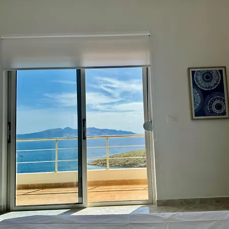 Comfy Blue Apartment Sarande