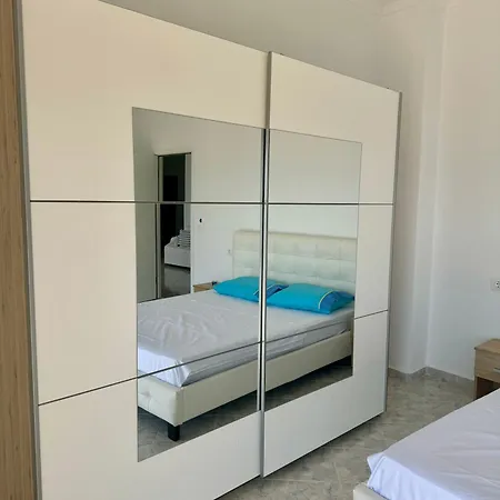 Comfy Blue Sarandë